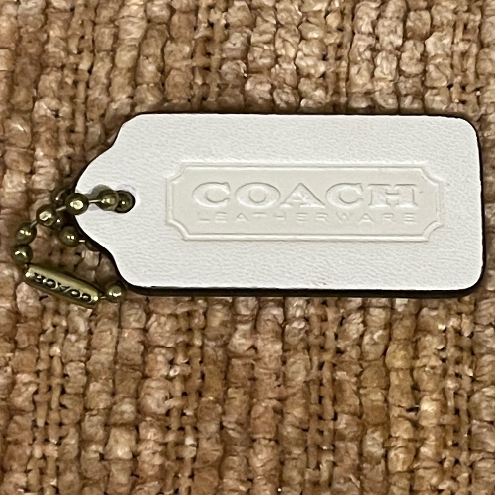 Coach Leather Double Sided Embossed + the gold stamped Curved Zip Bag Tag - Picture 9 of 15